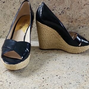 Michael Kors Navy Patent Espadrille Wedge Sandals- Size 9